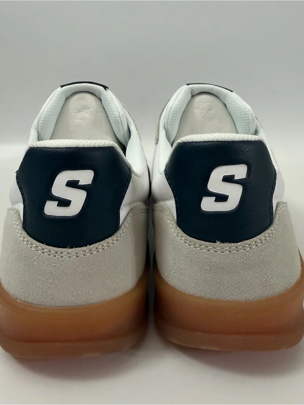 Skechers streetwear sneakers